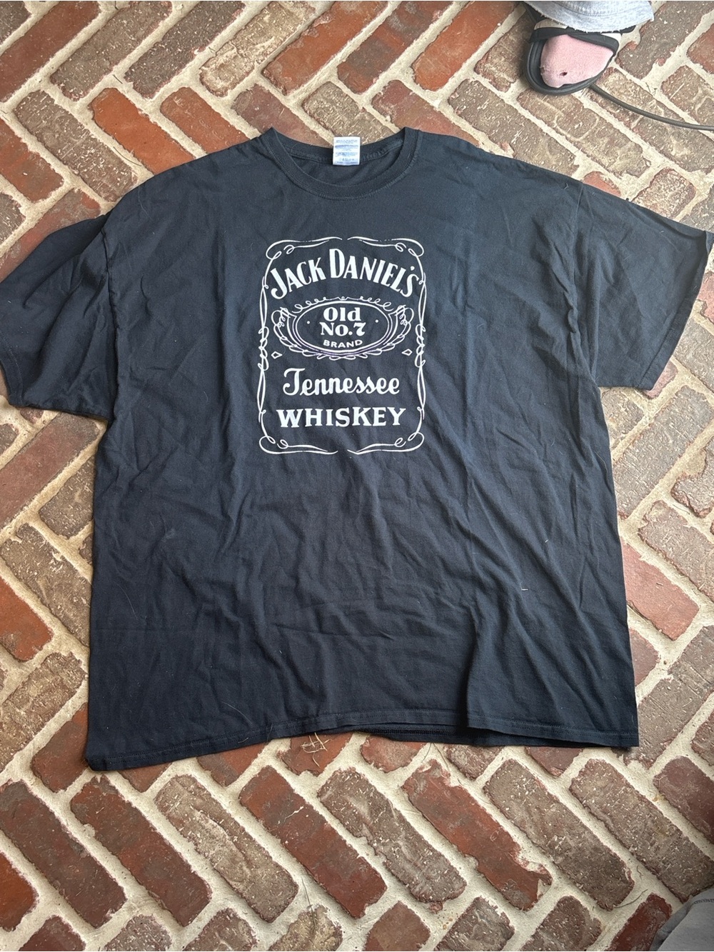 Vintage Black T‑Shirt with White Jack Daniels Tennessee Whiskey Logo